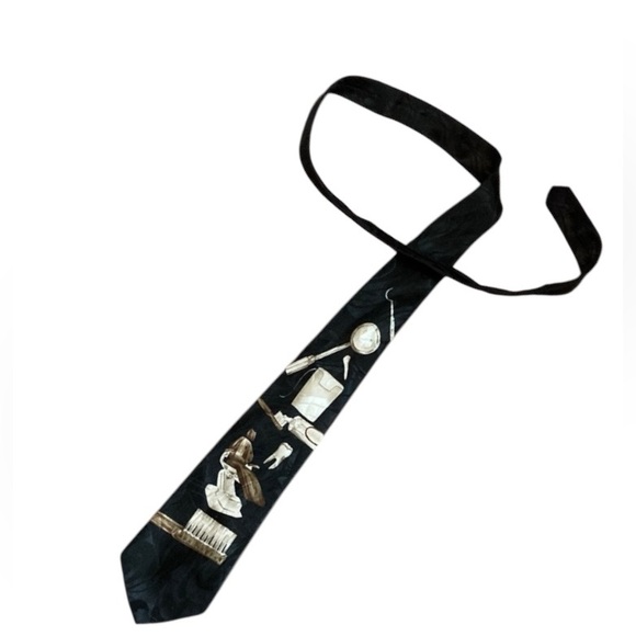 Novelty dentist tie - Picture 1 of 3